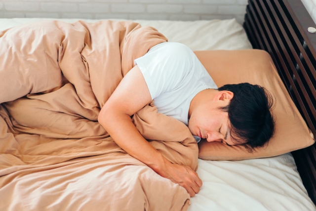 寝るだけで賞金222万円！？前代未聞の睡眠バトルが話題